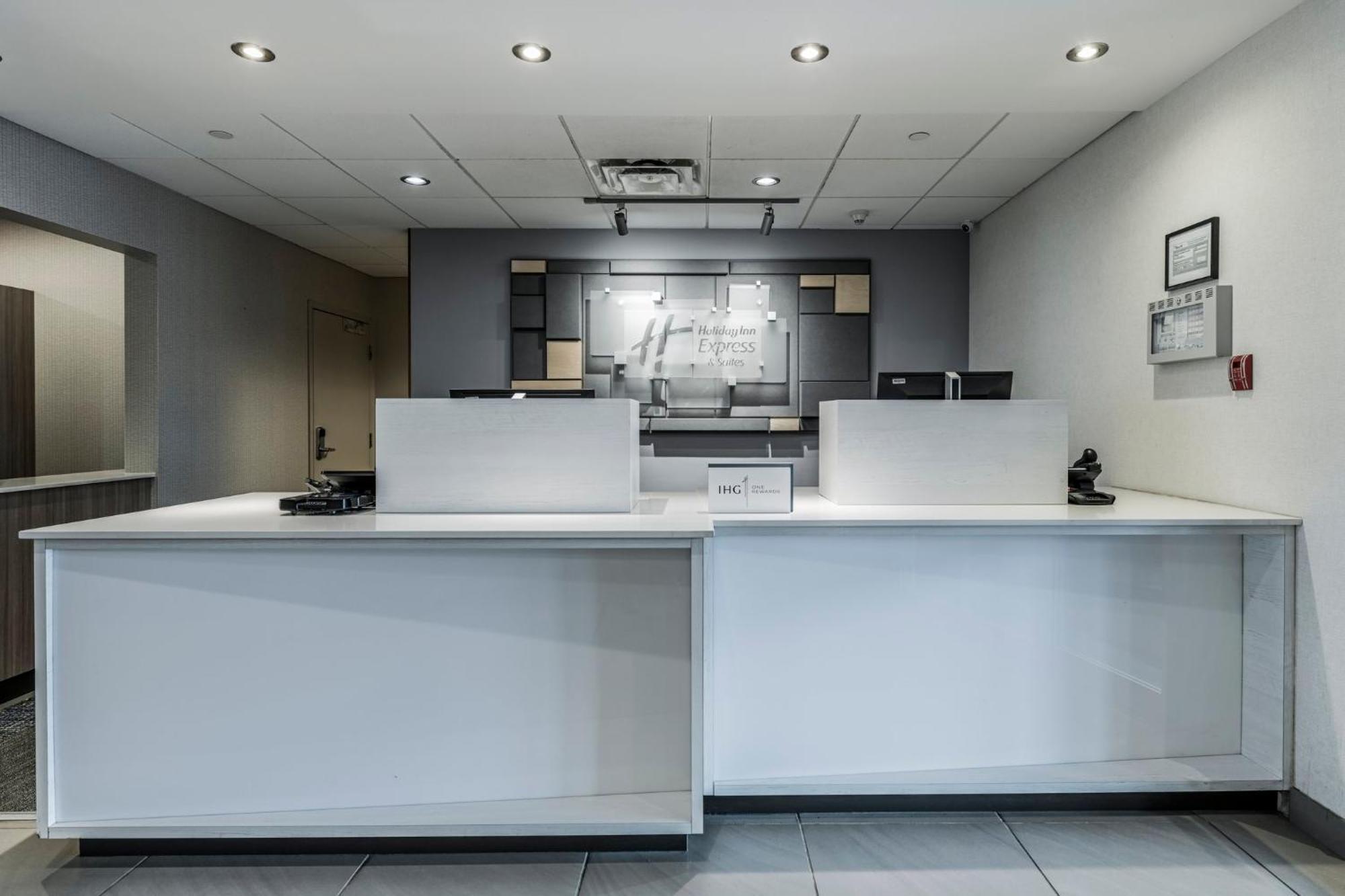 Holiday Inn Express Hotel & Suites Saint - Hyacinthe By Ihg Eksteriør bilde