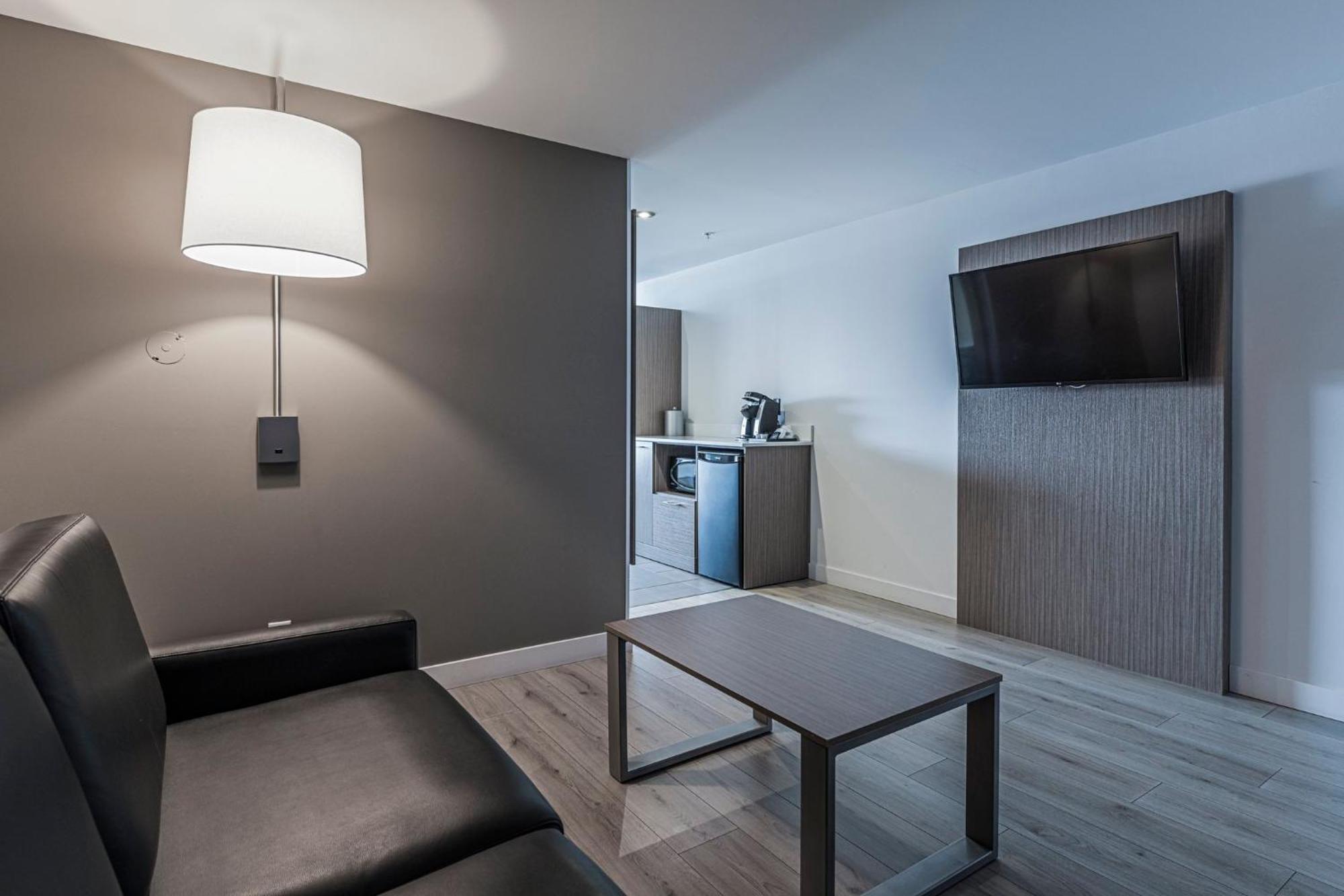 Holiday Inn Express Hotel & Suites Saint - Hyacinthe By Ihg Eksteriør bilde