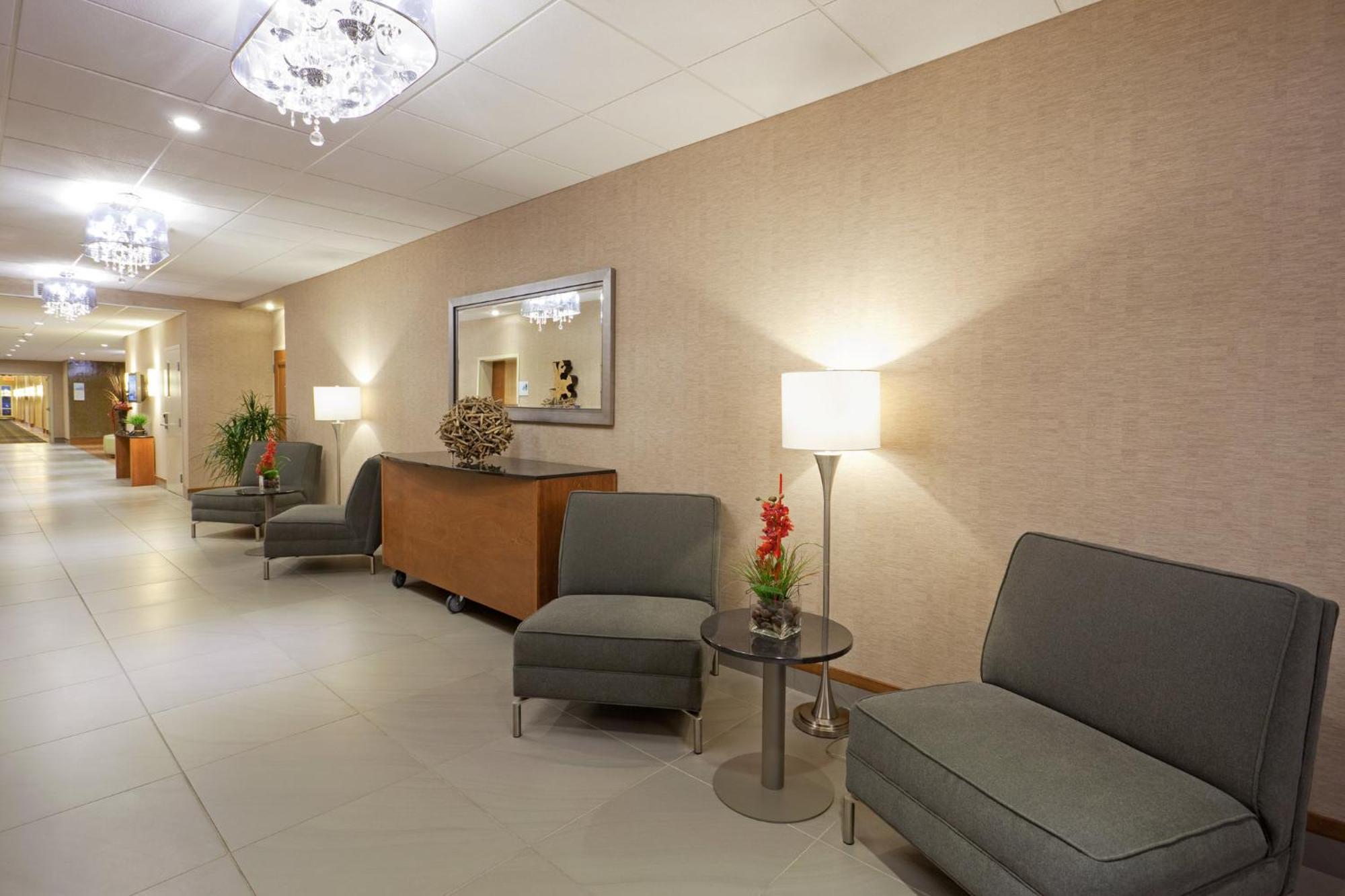 Holiday Inn Express Hotel & Suites Saint - Hyacinthe By Ihg Eksteriør bilde